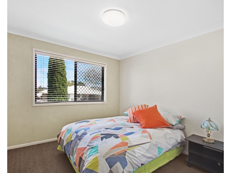1/11 Samuel Court, Darling Heights QLD 4350
