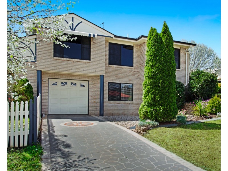 1/11 Samuel Court, Darling Heights QLD 4350