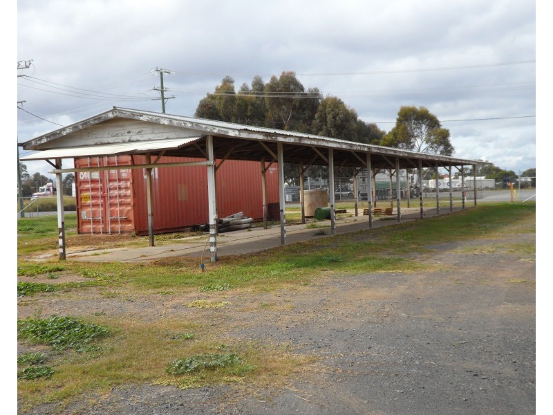 12 Queen Street, Oakey QLD 4401