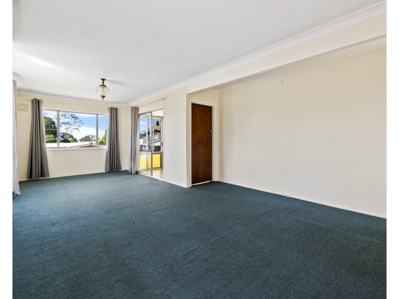 23 Bingara Street, Mount Lofty QLD 4350