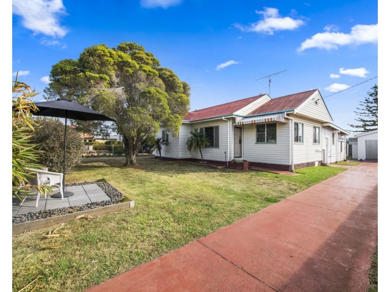 19 Violet Street, Harristown QLD 4350