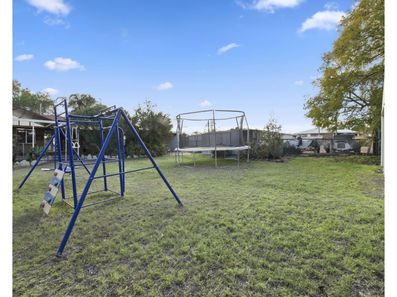 1 Gladstone Street, Wyreema QLD 4352