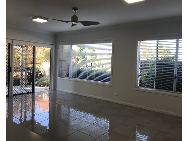 4/5 Bright Street, South Toowoomba QLD 4350