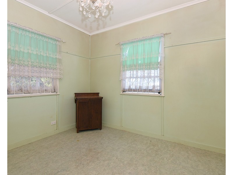 16 O’Brien Street, Harlaxton QLD 4350