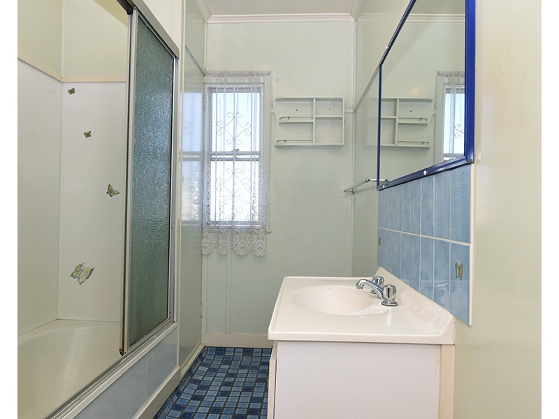 16 O’Brien Street, Harlaxton QLD 4350