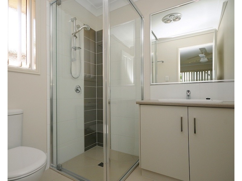 2/10 McDowall Street, Newtown QLD 4350