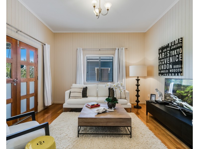 27 Ipswich Street, East Toowoomba QLD 4350