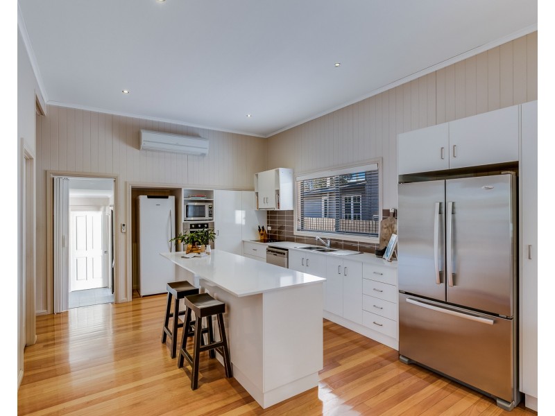 27 Ipswich Street, East Toowoomba QLD 4350