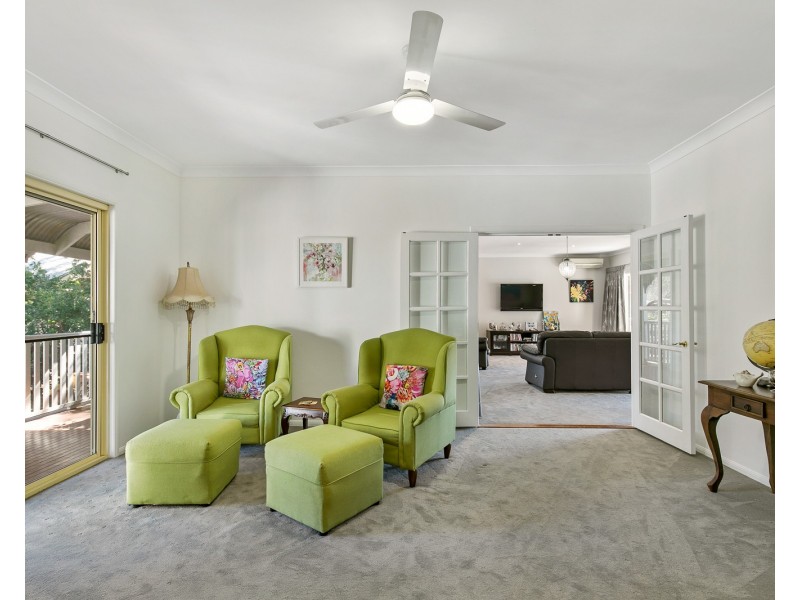 34 Box Tree Court, Mount Rascal QLD 4350