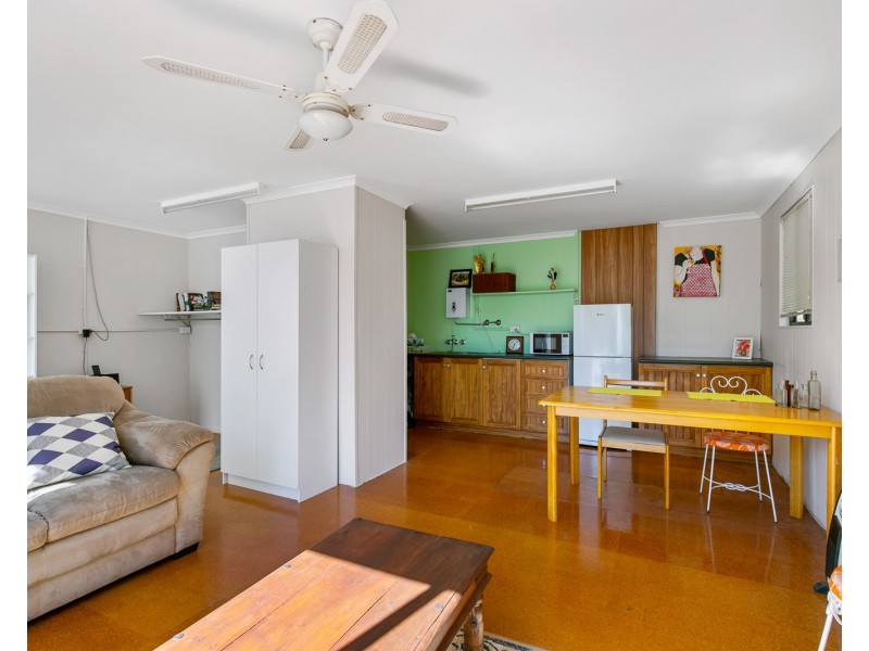 34 Box Tree Court, Mount Rascal QLD 4350
