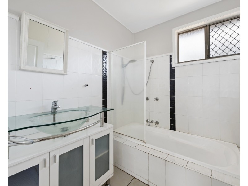 1/11 Frederick Street, East Toowoomba QLD 4350