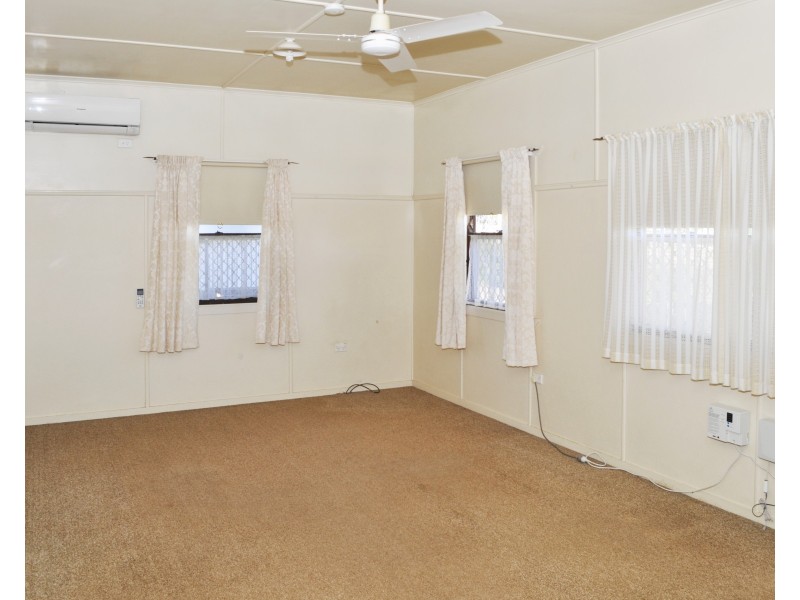 81 Perth Street, Rangeville QLD 4350