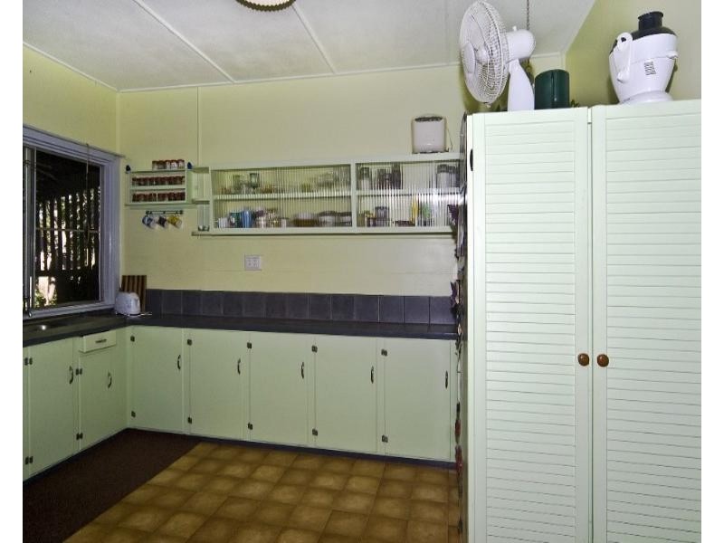 46 Holberton Street, Rockville QLD 4350