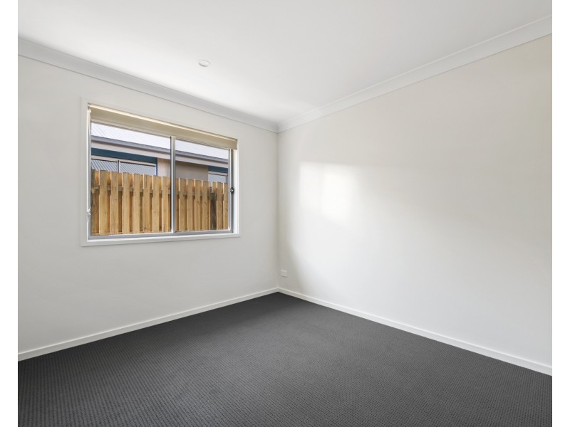 5 – 7 Diva Lane, Glenvale QLD 4350
