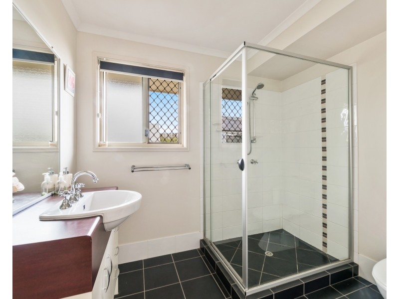 52 Ferguson Road, Westbrook QLD 4350