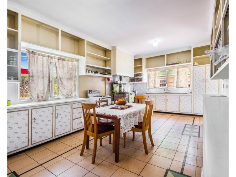 179 West Street, Newtown QLD 4350