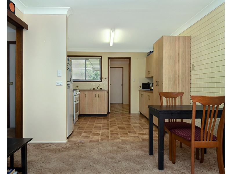 2/6 Begonia Court, Centenary Heights QLD 4350