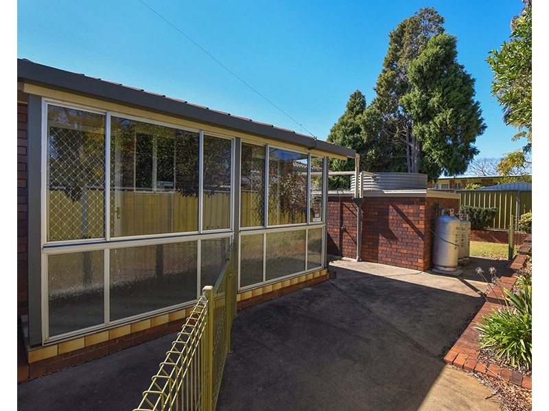 2/6 Begonia Court, Centenary Heights QLD 4350