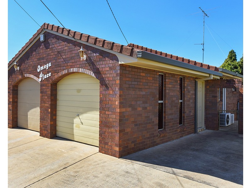 2/6 Begonia Court, Centenary Heights QLD 4350