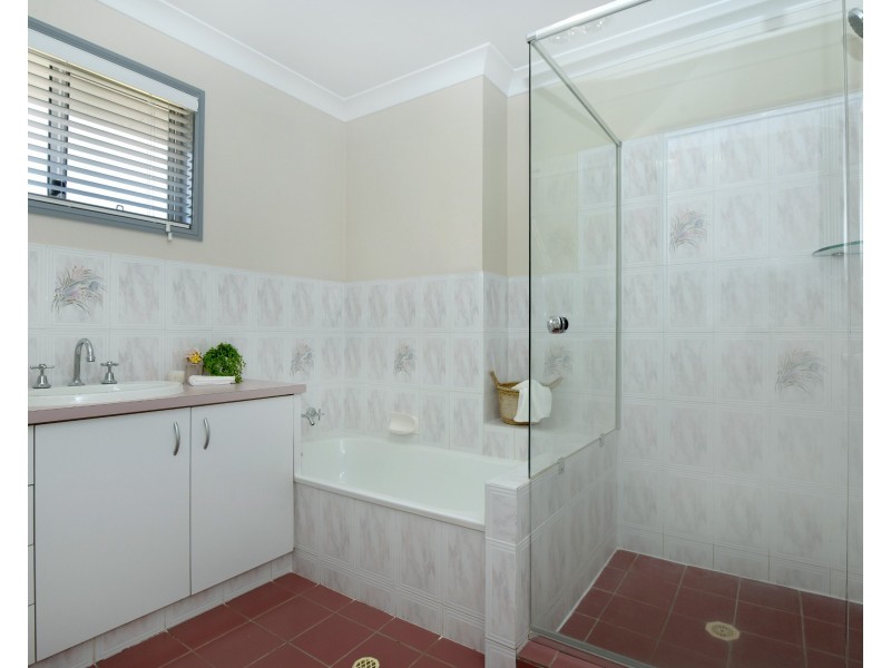 13 Parkland Close, Rangeville QLD 4350