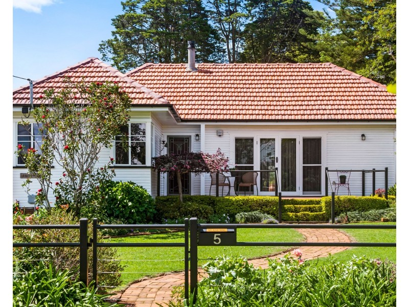 5 Ipswich Street, East Toowoomba QLD 4350