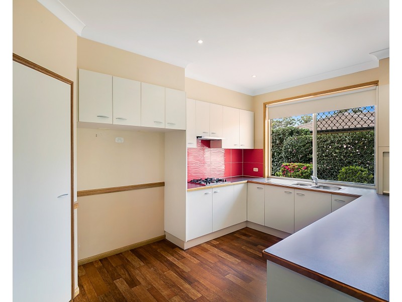 8 St Andrews Court, Middle Ridge QLD 4350