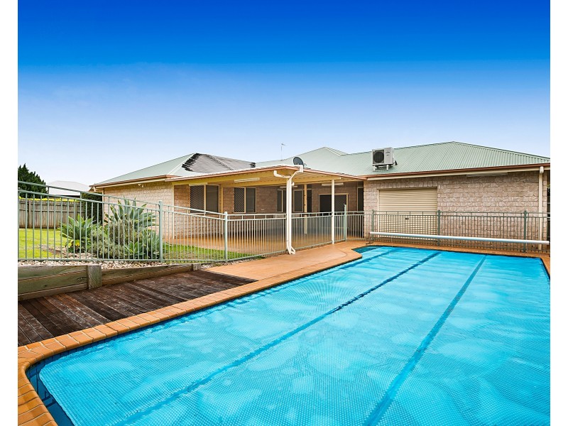 8 St Andrews Court, Middle Ridge QLD 4350