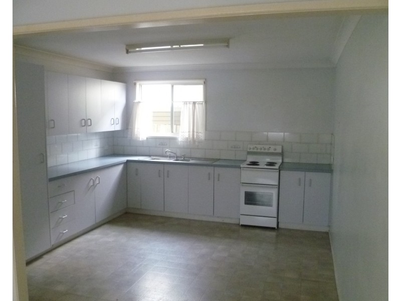 15 Seaton Street, Toowoomba QLD 4350