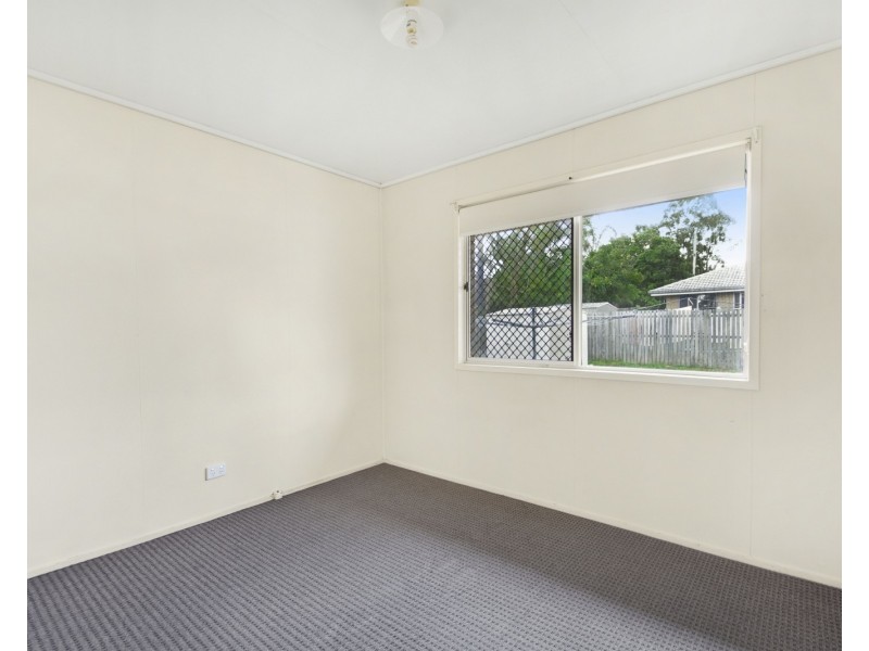 8 Kenora Court, Rockville QLD 4350