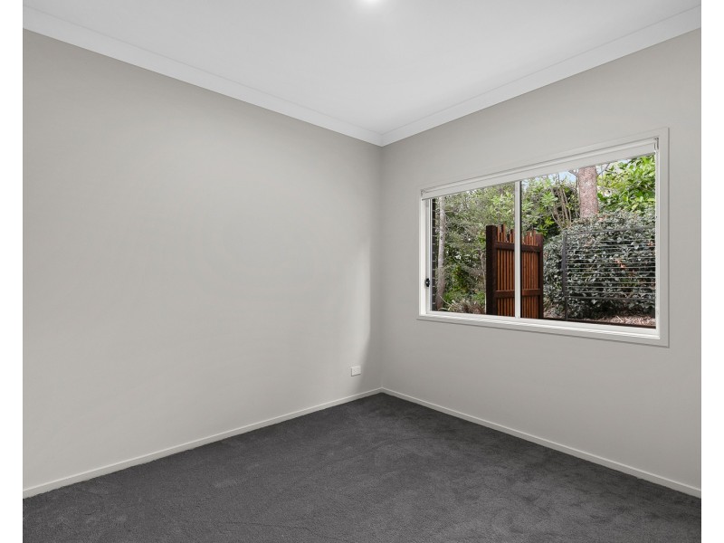 44 Harvey Street, Mount Lofty QLD 4350