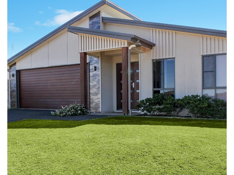 11 Kurrawa Crescent, Glenvale QLD 4350