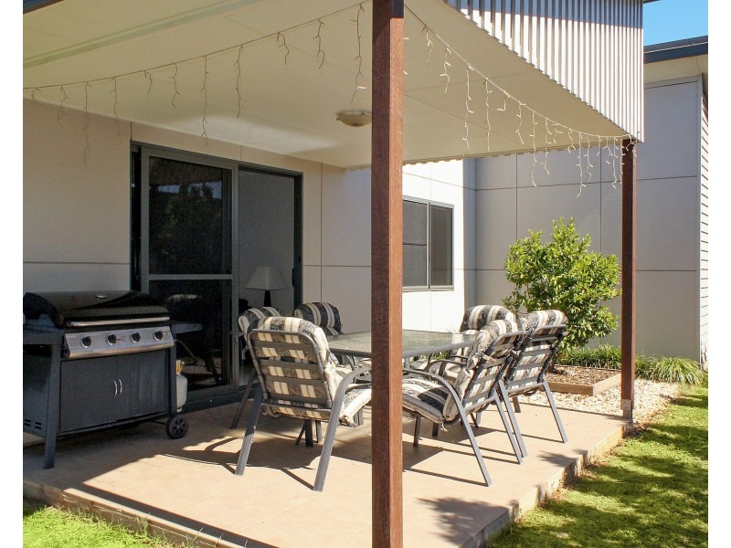 11 Kurrawa Crescent, Glenvale QLD 4350