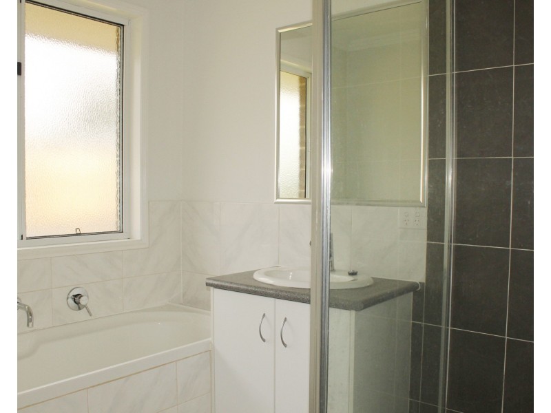 19 Willis Road, Meringandan West QLD 4352