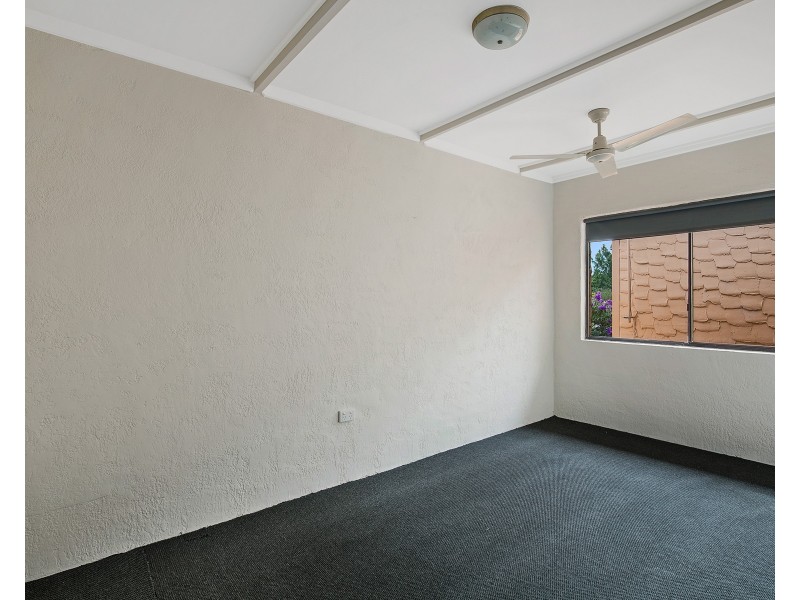 4/203 Campbell Street, Newtown QLD 4350