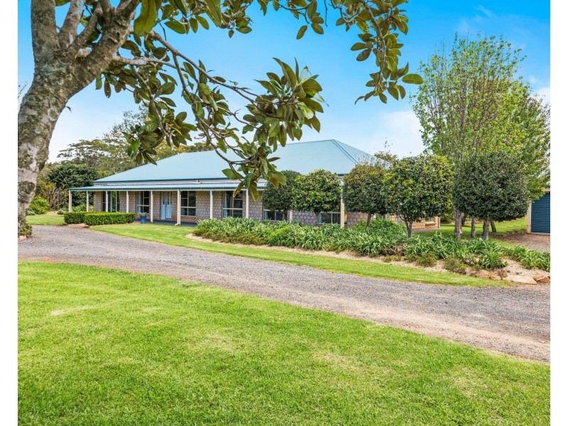 9 Bernard Court, Highfields QLD 4352