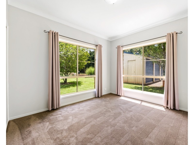 9 Bernard Court, Highfields QLD 4352