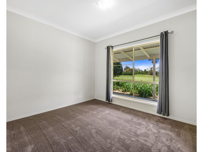 9 Bernard Court, Highfields QLD 4352