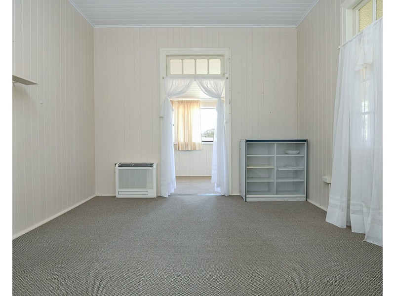 119 Taylor Street, Newtown QLD 4350