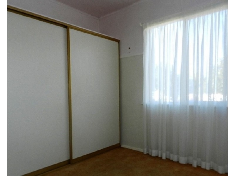 21 Fourth Avenue, Harristown QLD 4350