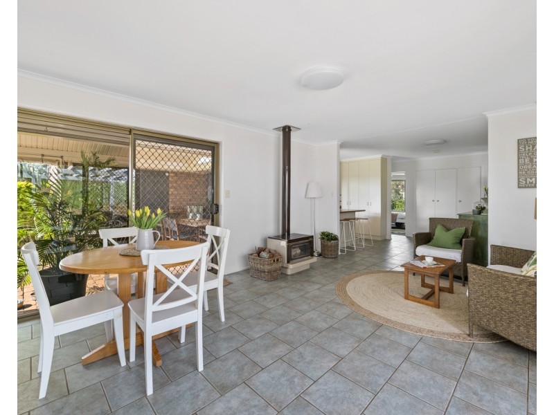4 Echidna Crescent, Top Camp QLD 4350