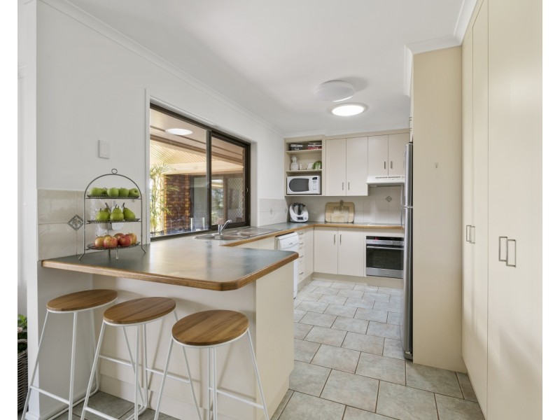 4 Echidna Crescent, Top Camp QLD 4350