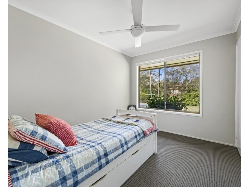 4 Echidna Crescent, Top Camp QLD 4350