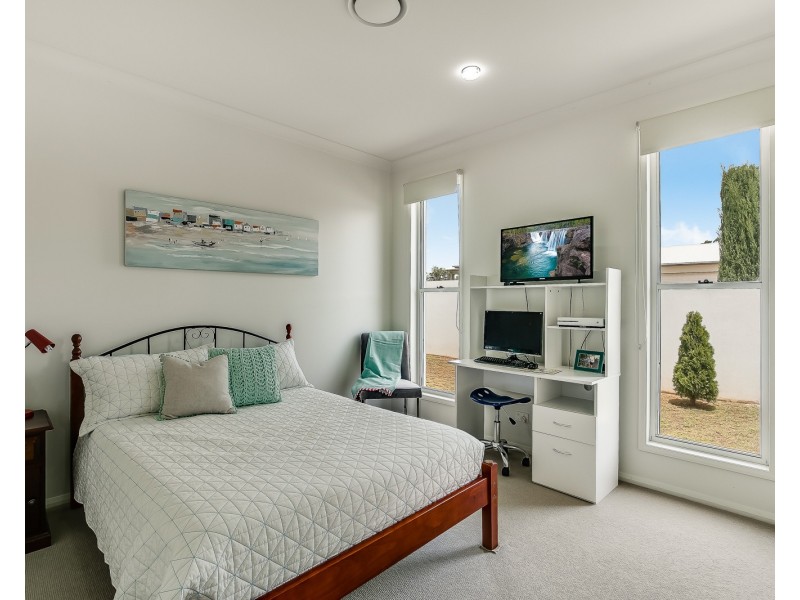 3 Courtney Close, Rangeville QLD 4350