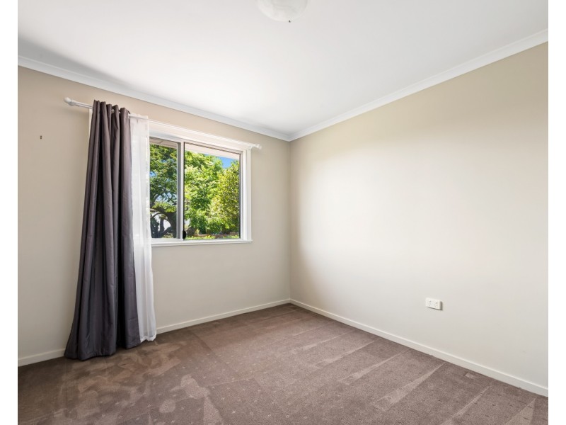 12 Elworthy Street, Harlaxton QLD 4350