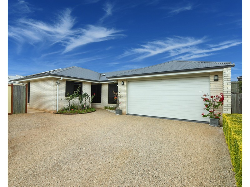 1/204 Stenner Street, Middle Ridge QLD 4350