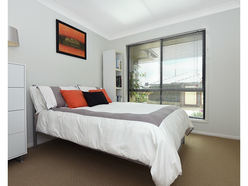 1/204 Stenner Street, Middle Ridge QLD 4350