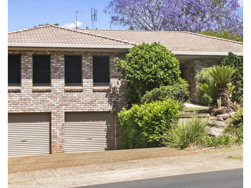 271 Mackenzie Street, Centenary Heights QLD 4350