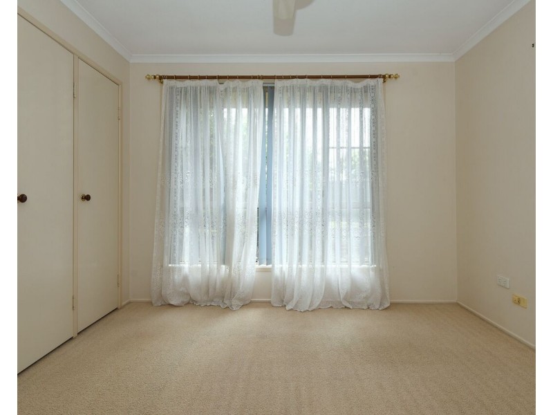 2 Oaklands Court, Glenvale QLD 4350