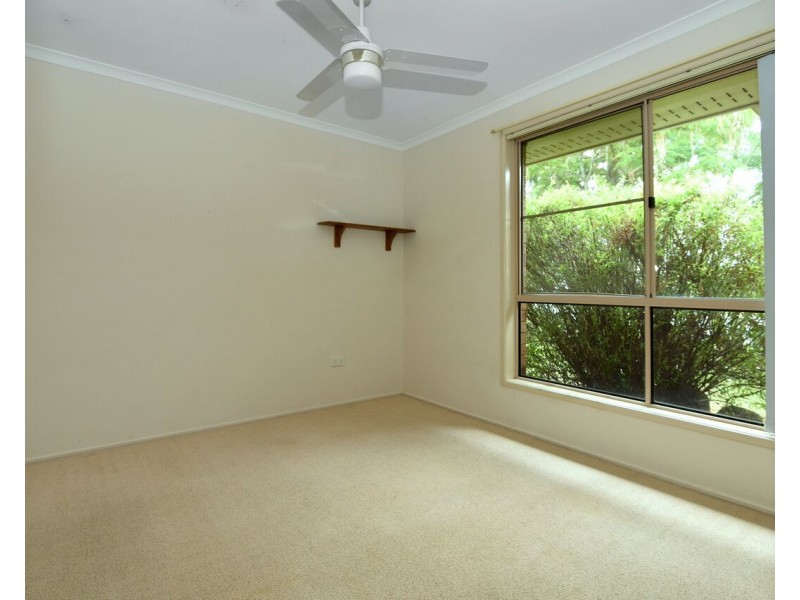 2 Oaklands Court, Glenvale QLD 4350