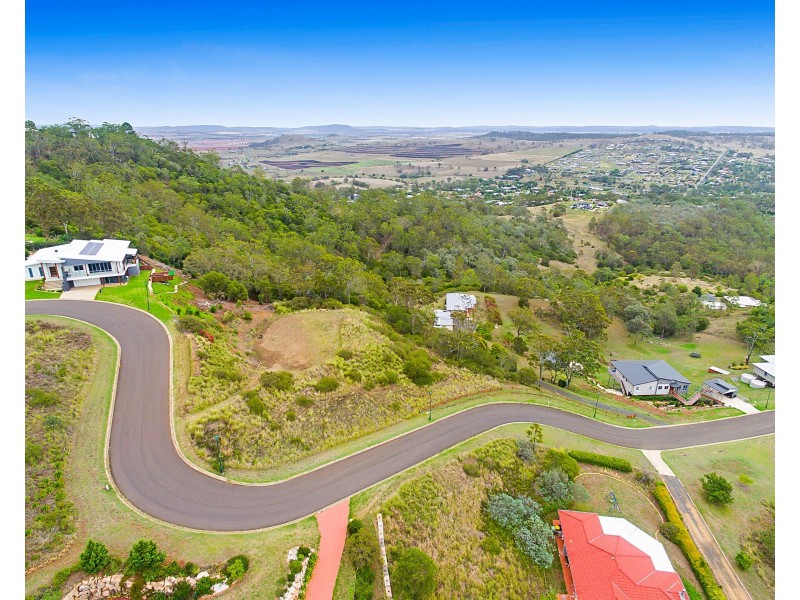 12 Panoramic Drive, Preston QLD 4352
